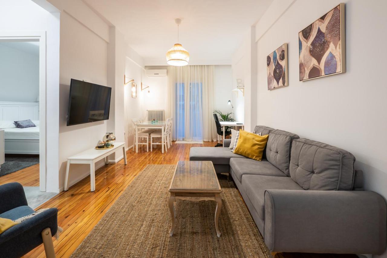 Ikos Central Spacious Apartment Tesalonika Bagian luar foto